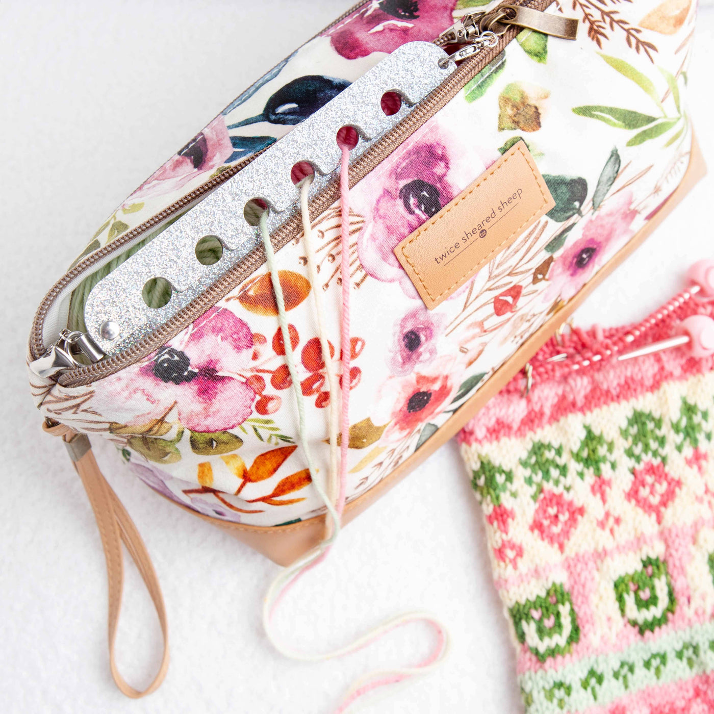 Yarn Gator - Universal Colorwork Yarn Divider