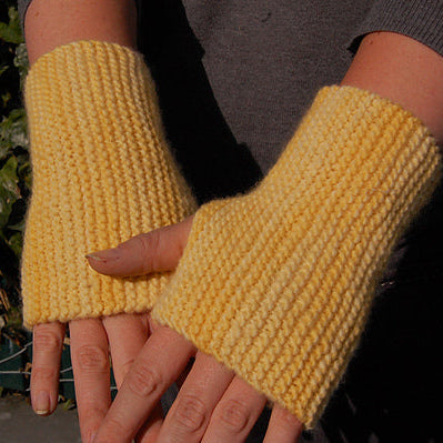 Easy Fingerless Mitts | Knitting Kit